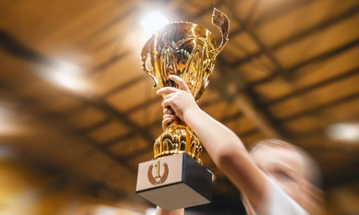 Τα τέσσερα ζώδια που κυνηγούν την πρωτιά, από τη μικρή τους ηλικία