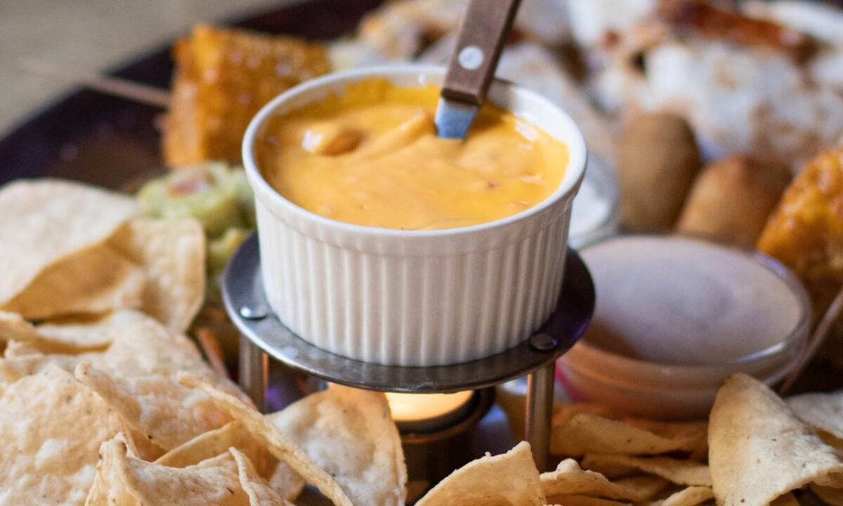 Τα πιο νόστιμα τυριά για να απογειώσεις τη γεύση στα Nachos σου