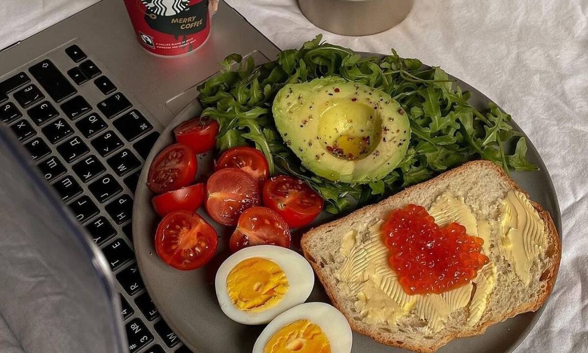 8 snacks που θα σε βοηθήσουν να αποδώσεις καλύτερα στις εξετάσεις