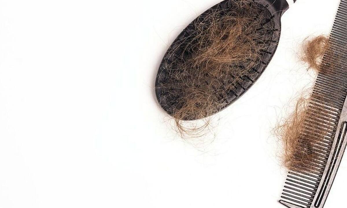 Τριχόπτωση: Οι μύθοι και οι αλήθειες για να έχετε υγιή και πυκνά μαλλιά