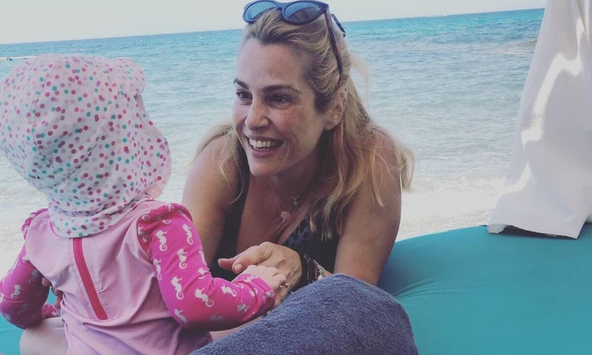 Τζένη Μπότση: Oι τελευταίες αναρτήσεις με την κόρη της Αλίκη