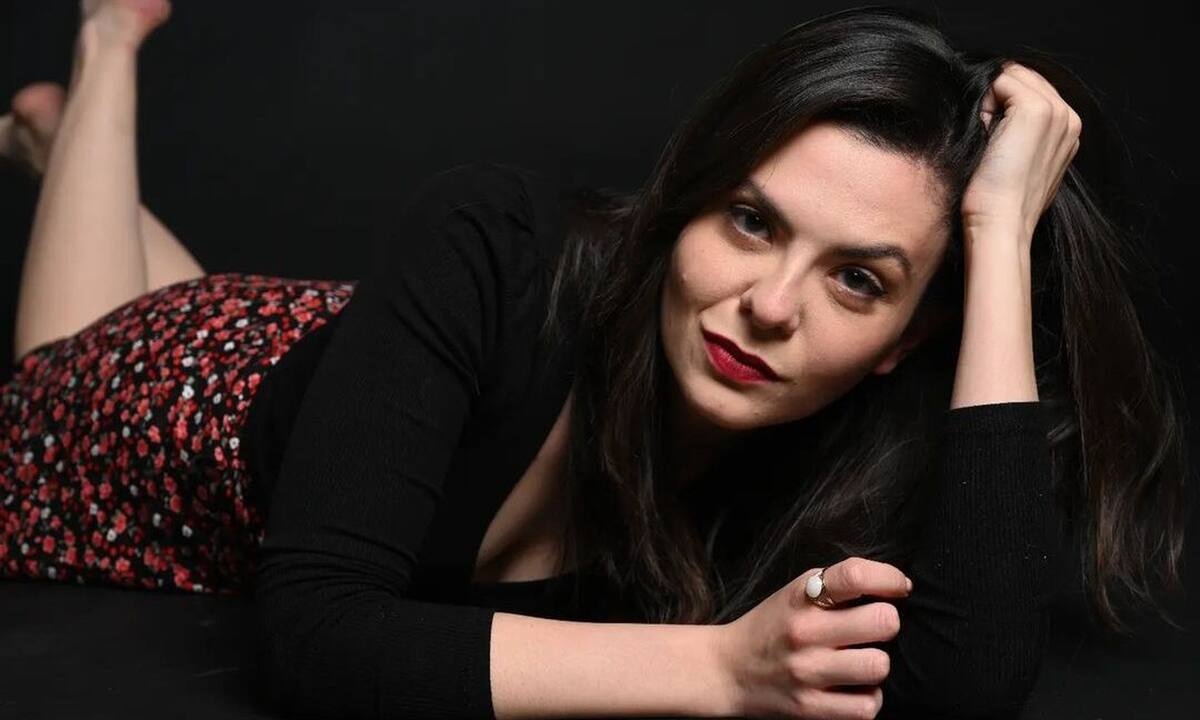 Ανθή Σαββάκη: «Τα "Τρία μίλια" θα συνεχιστούν για δεύτερη σεζόν και είμαι πολύ ενθουσιασμένη»