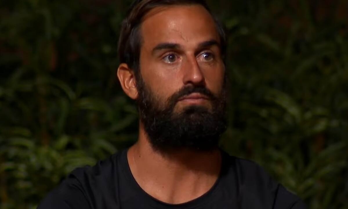 Survivor: O Τάλα αποχώρησε αλλά ο κόσμος στο Twitter κοροϊδεύει το κλάμα του Άρη