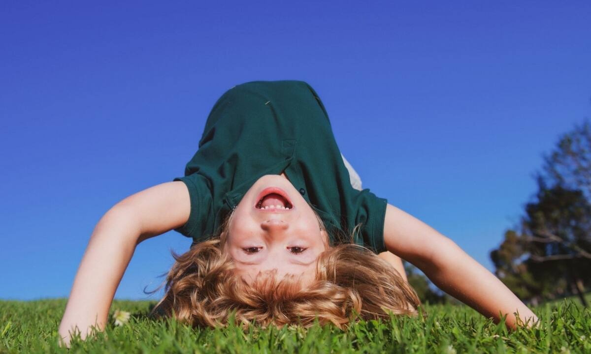 Οι εξωσχολικές δραστηριότητες κάνουν τα παιδιά πιο χαρούμενα από τα ηλεκτρονικά παιχνίδια