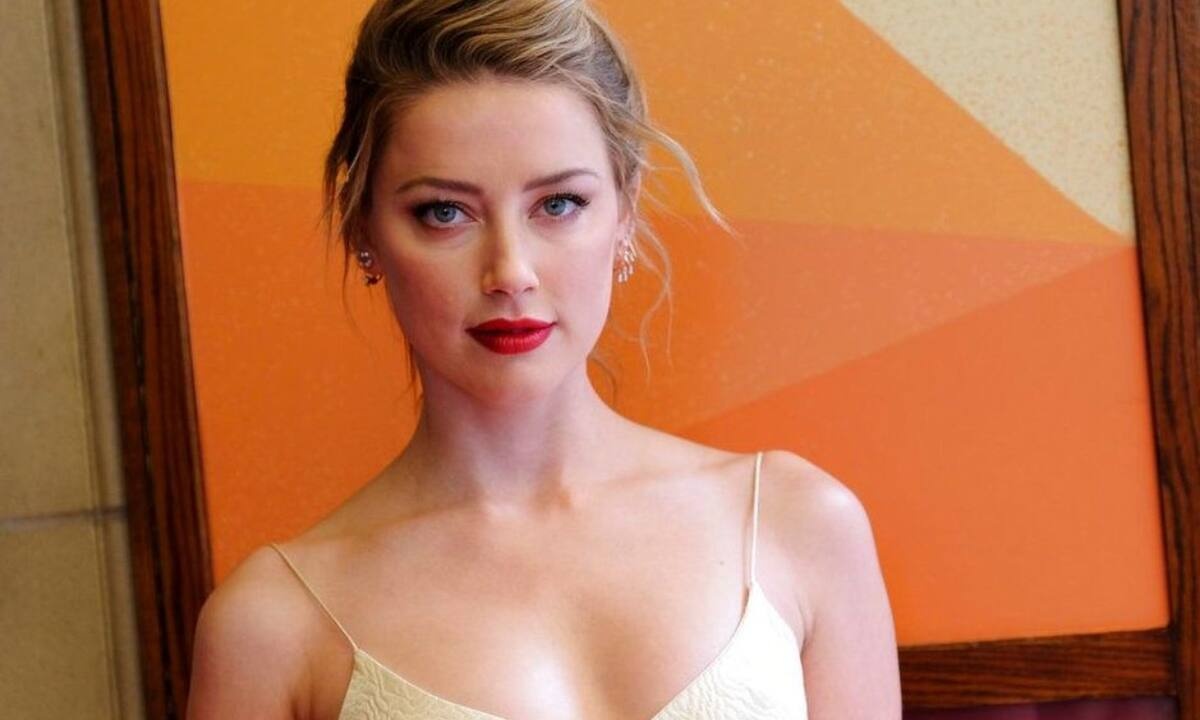 Η Amber Heard έχει κάτι που την ξεχωρίζει και το επιβεβαιώνει η επιστήμη