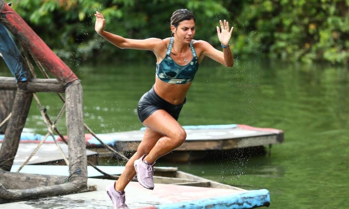 Survivor: Η Σταυρούλα νιώθει προδομένη αλλά το Twitter την δίκασε για τον Μαρτίκα (photos)