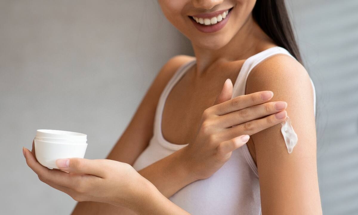 Σπιτική κρέμα σώματος που μοσχοβολάει καρύδα