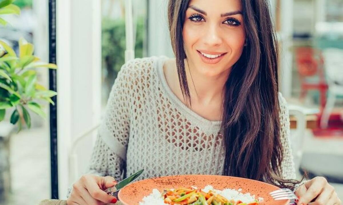 Σπλαχνικό λίπος: Οι «τέλειες» τροφές χαμηλών υδατανθράκων για την καύση του λίπους στην κοιλιά