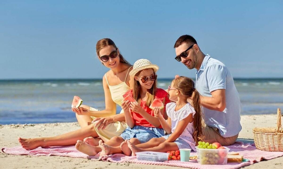 Τι πρέπει να περιέχει το ψυγείο παραλίας;