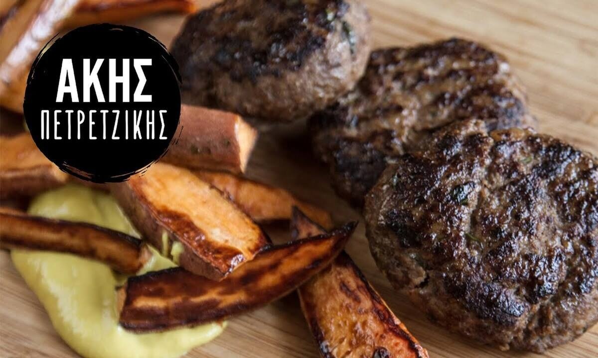 Μπιφτέκια γεμιστά με ντομάτα και φέτα από τον Άκη Πετρετζίκη
