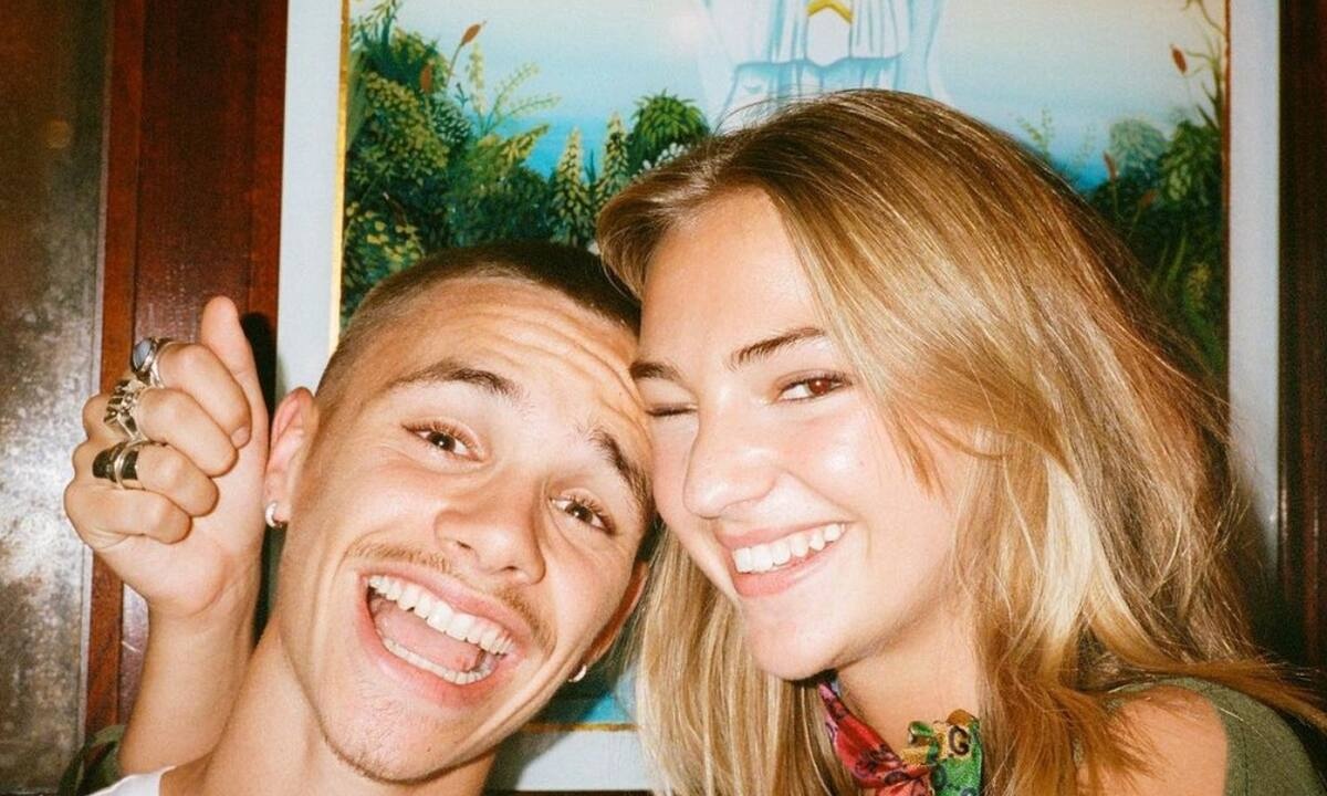 Ο Romeo Beckham δεν πρόλαβε να κάνει πρόταση γάμου στη Mia Regan και φταίει ο αδερφός του