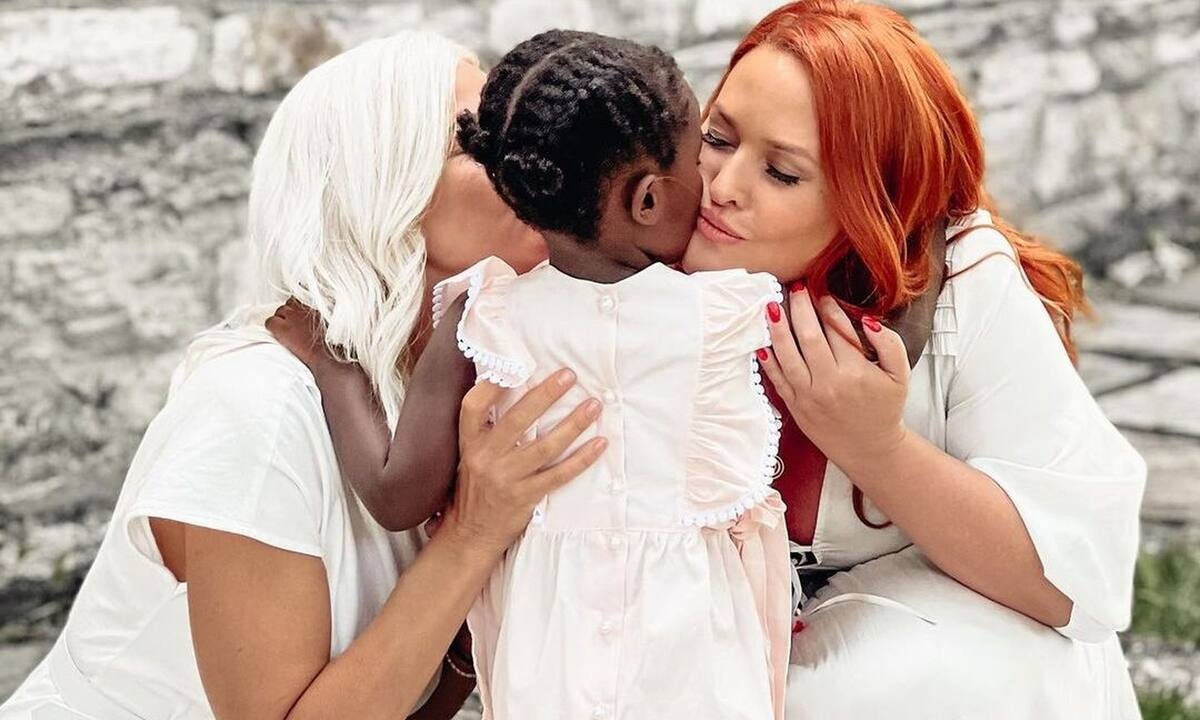 Κοντοβά: Επικό βίντεο με την μικρή Ada! Φεύγουν για διακοπές και ζητάει τη νονά της, Σίσσυ Χρηστίδου