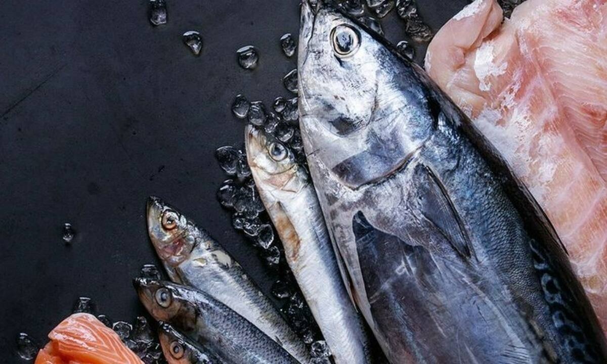 Πώς να επιλέγετε υγιεινά οστρακοειδή και ψάρια