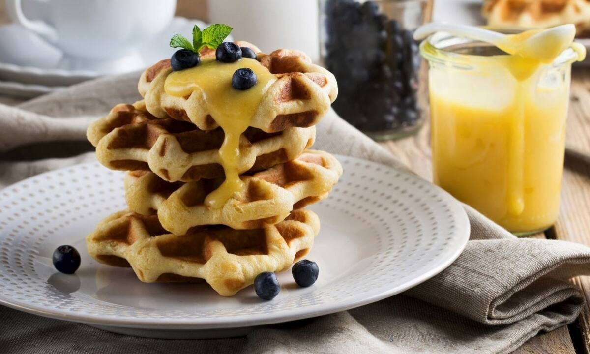 Συνταγή για βάφλες με κρέμα λεμόνι και καρύδα