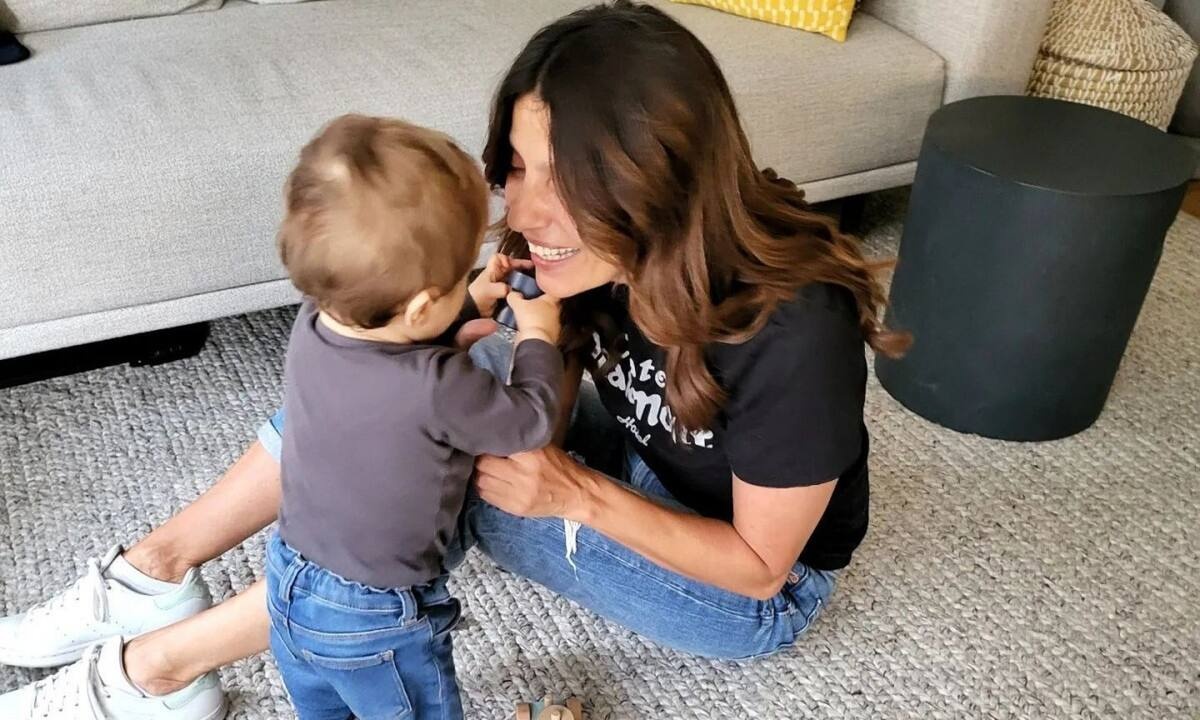 Πόπη Τσαπανίδου: Πώς μια μπουκιά ανθρωπάκι τη σέρνει από τη μύτη