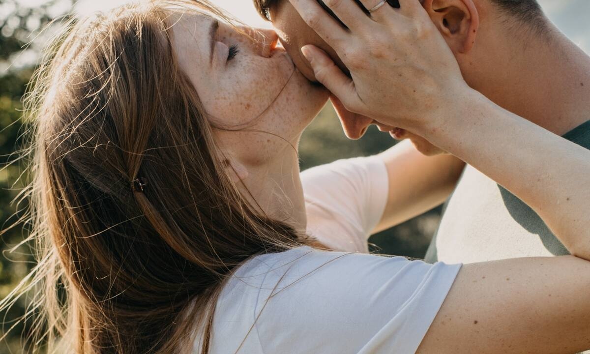 Τι δεν πρέπει ποτέ να πεις στο πρώτο ραντεβού