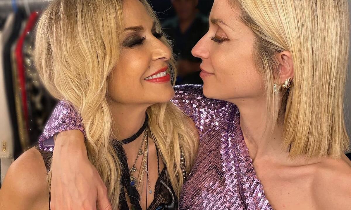 Σοφία Καρβέλα-Άννα Βίσση: Η νυχτερινή έξοδος με αγαπημένα πρόσωπα