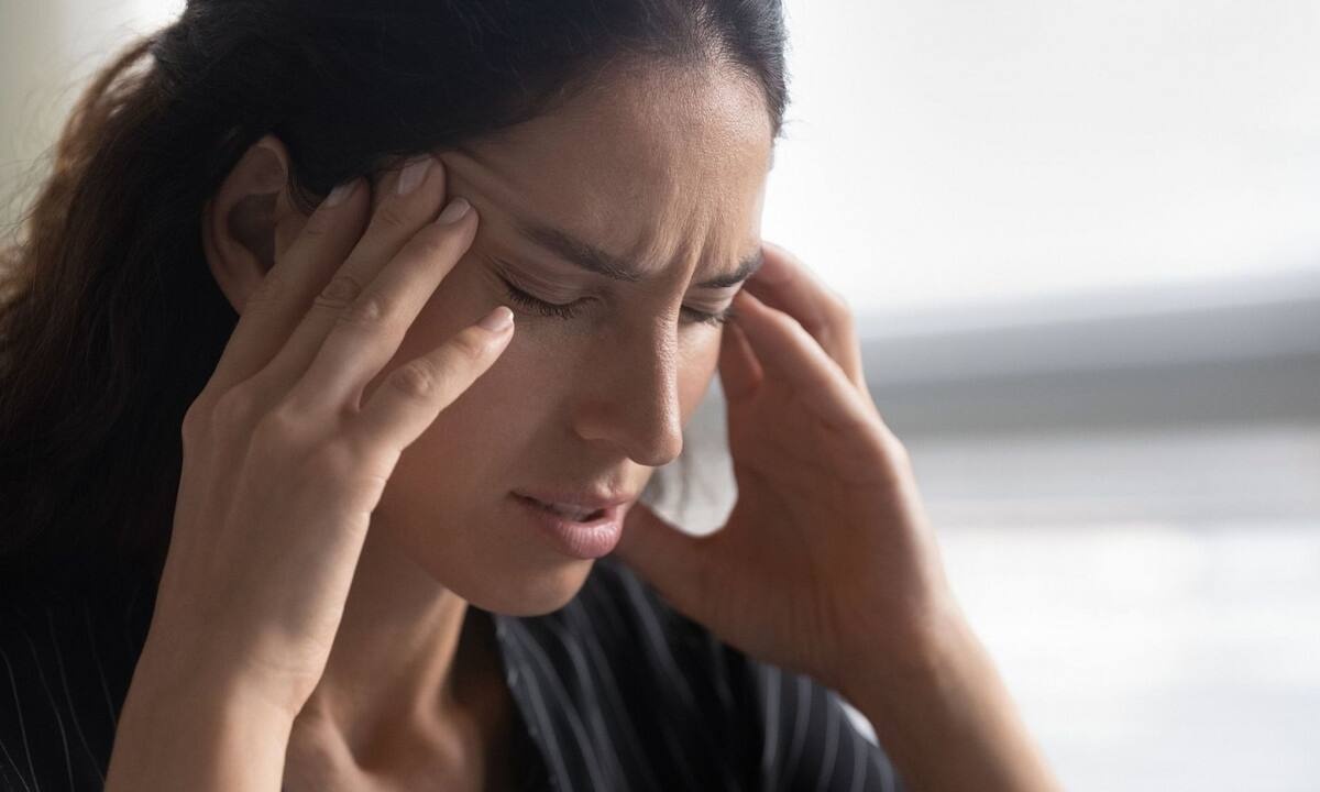 Πόσο διαρκούν οι ημικρανίες; Τα συμπτώματα της κεφαλαλγίας, της αύρας και η θεραπεία