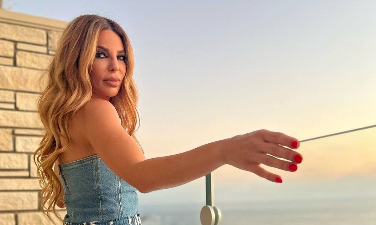 Κέλλυ Κελεκίδου: Θα λιώσεις με τη σπάνια φώτο με την κόρη της, Ελπινίκη στις διακοπές τους