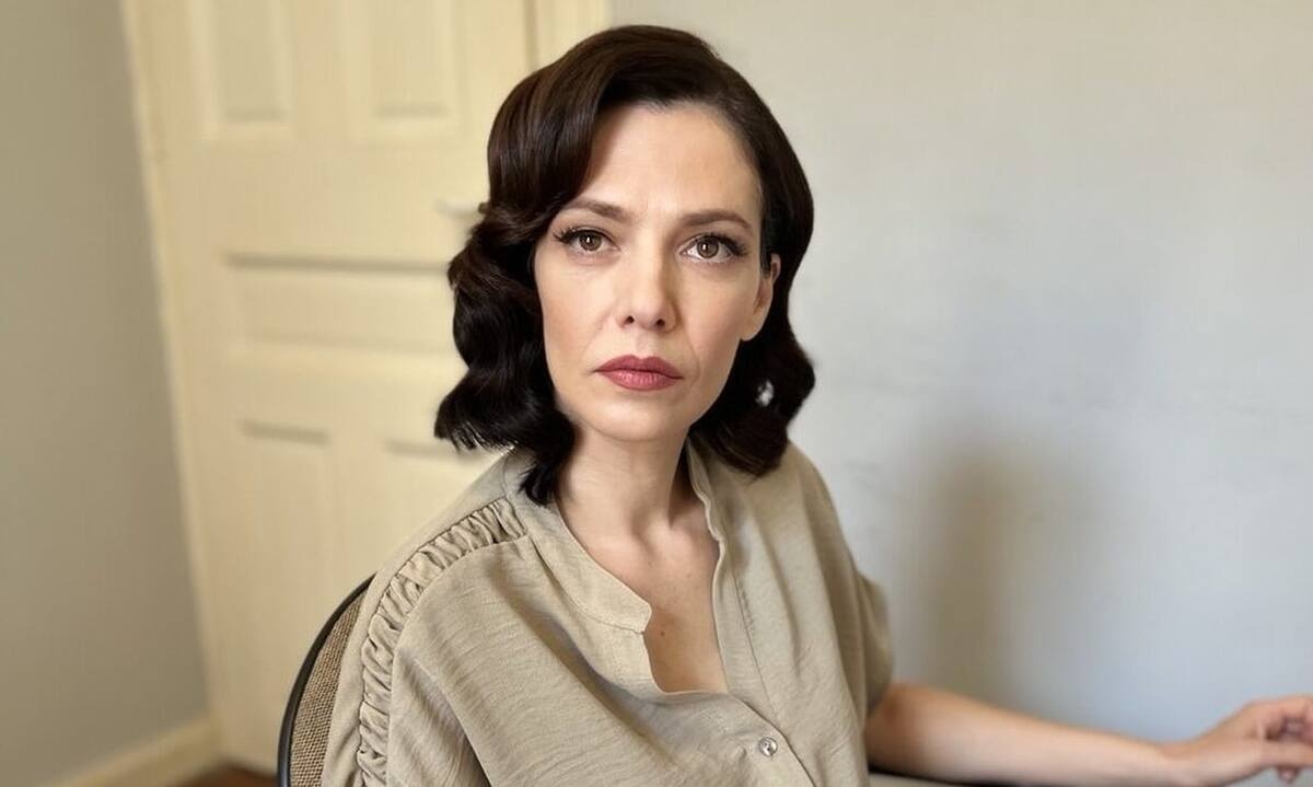 Μαριλίτα Λαμπροπούλου: Οι κόρες της σε στιγμές… «λογοτεχνικής σιέστας» - Η απίθανη φωτό