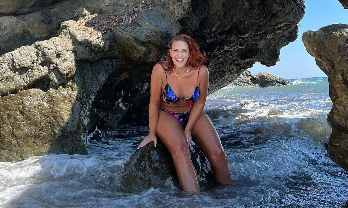 Σίσσυ Χρηστίδου: Οι νέες φωτό από τις διακοπές της- Το απίθανο μαγιό και το beachwear!