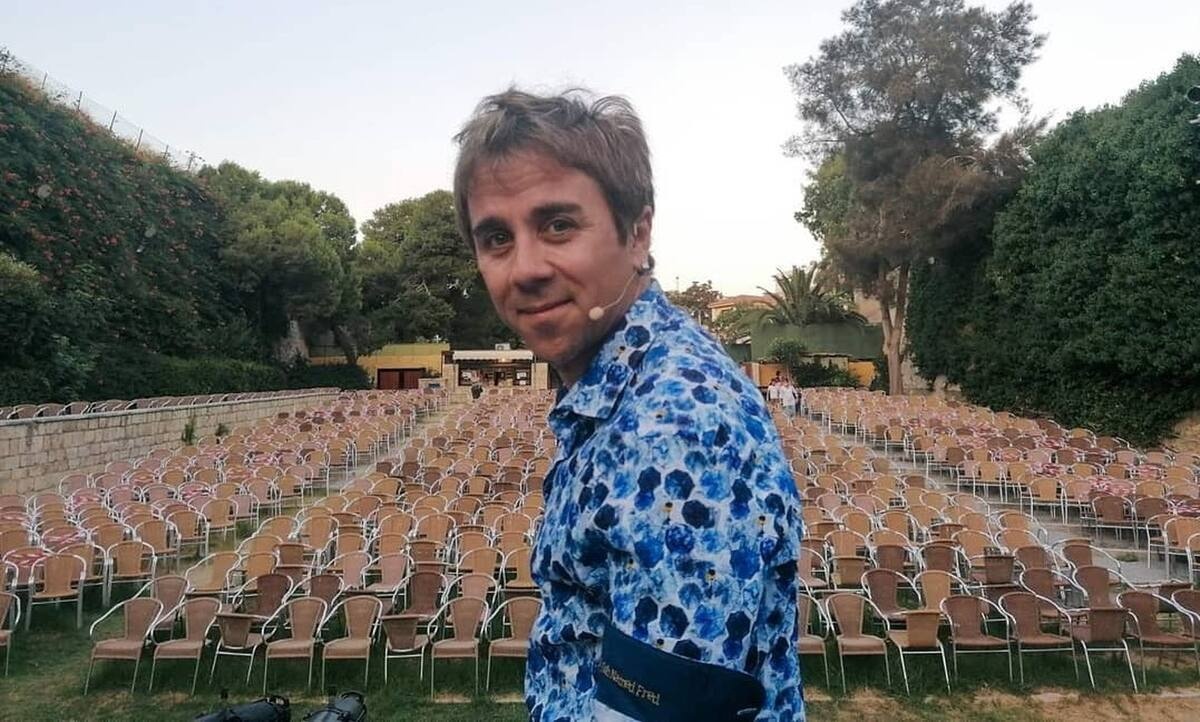 Θανάσης Τσαλταμπάσης: «Πιστεύω ότι τα δεινά λάβωσαν το περίβλημα του θεάτρου και όχι την ουσία του»