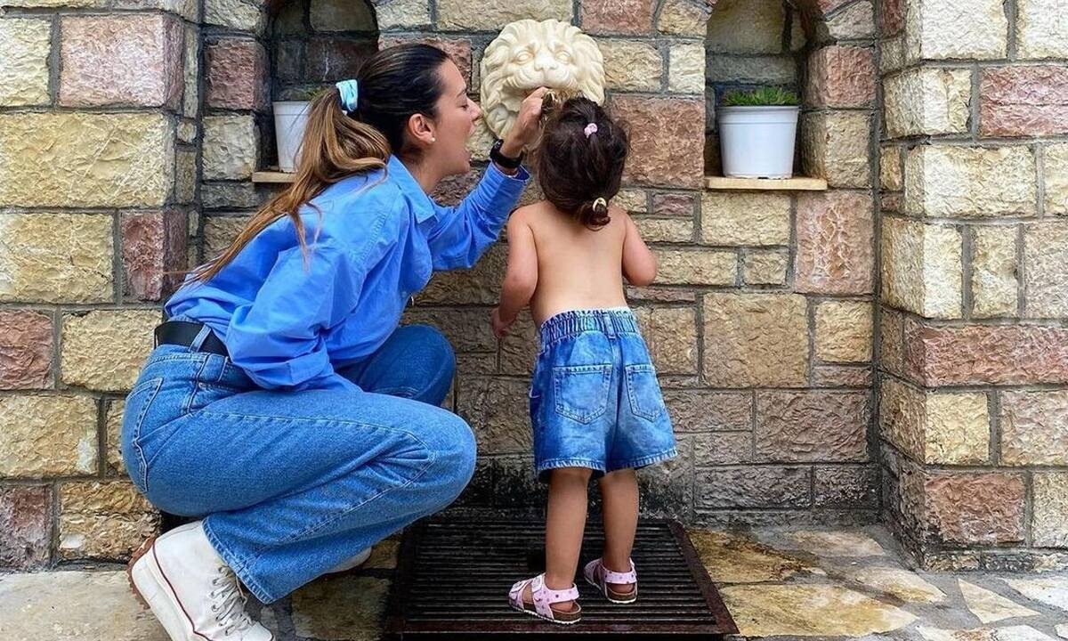 Νικολέττα Ράλλη: Η χιουμοριστική ανάρτηση για τα κοντά μαλλιά της και το ρόλο της Χιονάτης που έχασε