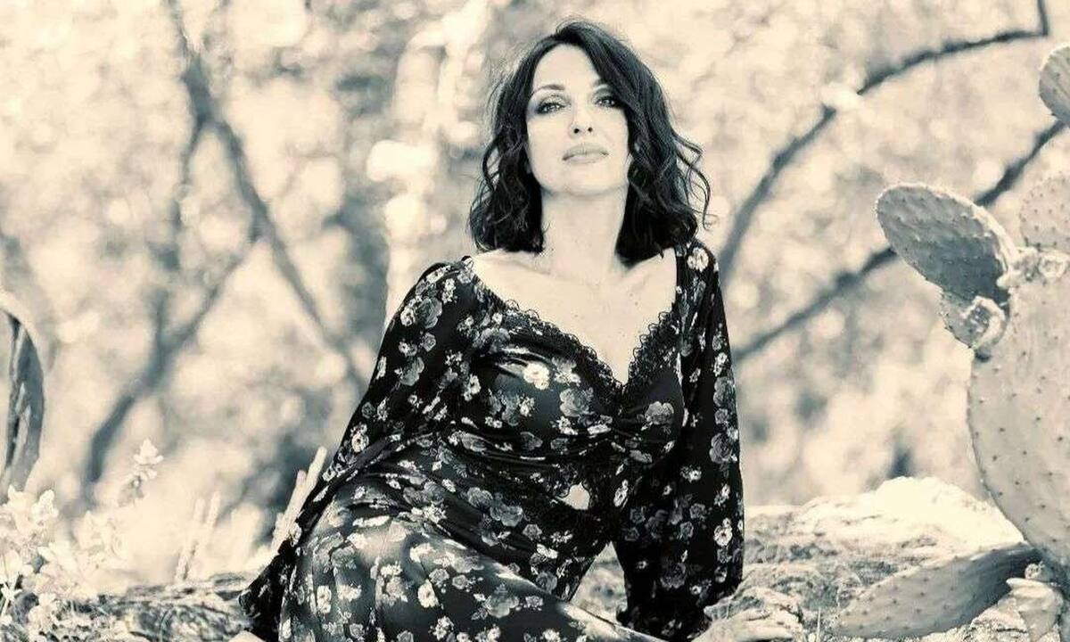 Ζωή Παπαδοπουλου: Έγκυος η τραγουδίστρια μετά από δύο αναγκαστικές διακοπές κύησης