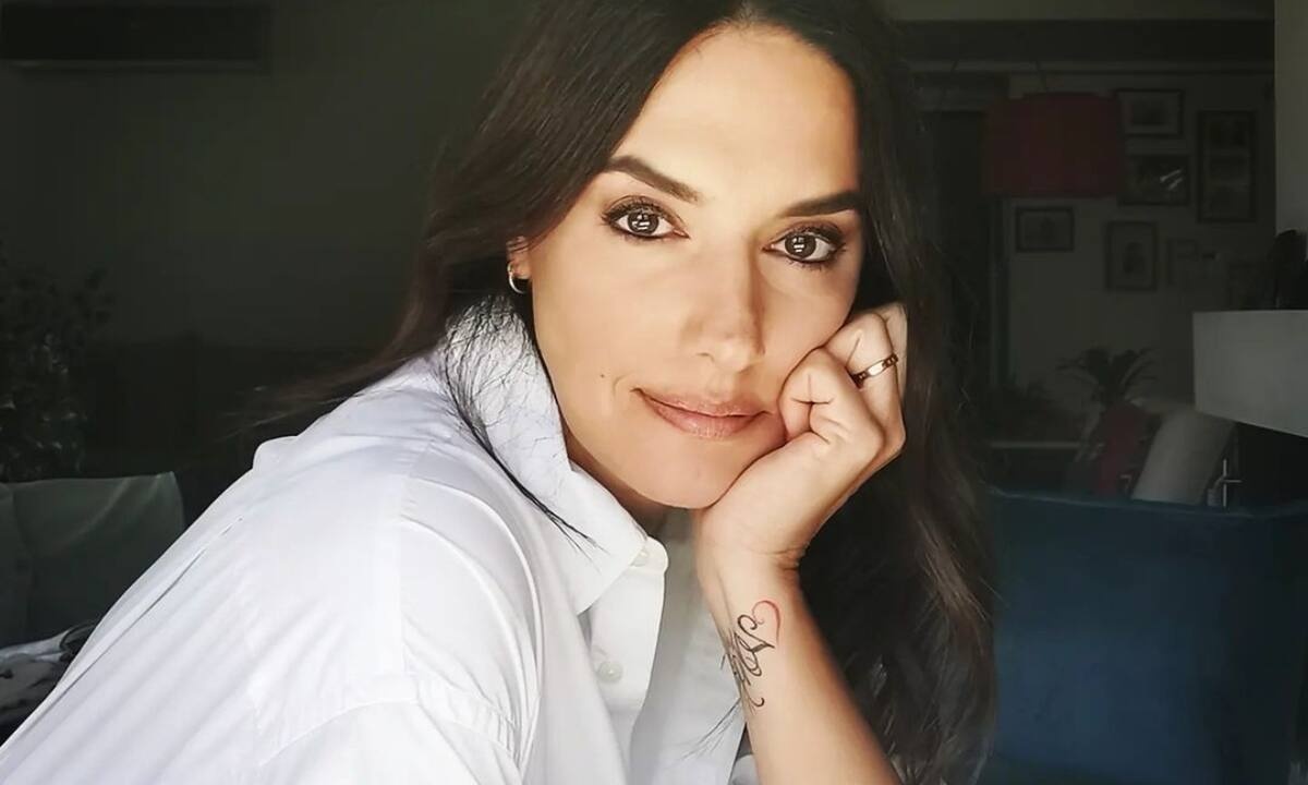 Η κόρη της Νόνης Δούνια είναι 16 ετών και καλλονή (photos)