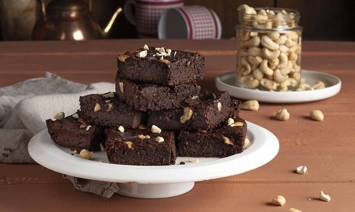Brownies με γλυκοπατάτα από τον Άκη Πετρετζίκη