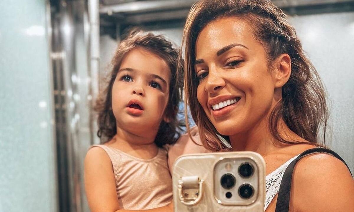 Ελένη Χατζίδου: Η προσαρμογή της Μελίτας στον παιδικό και η δυσκολία για το κόψιμο της πιπίλας