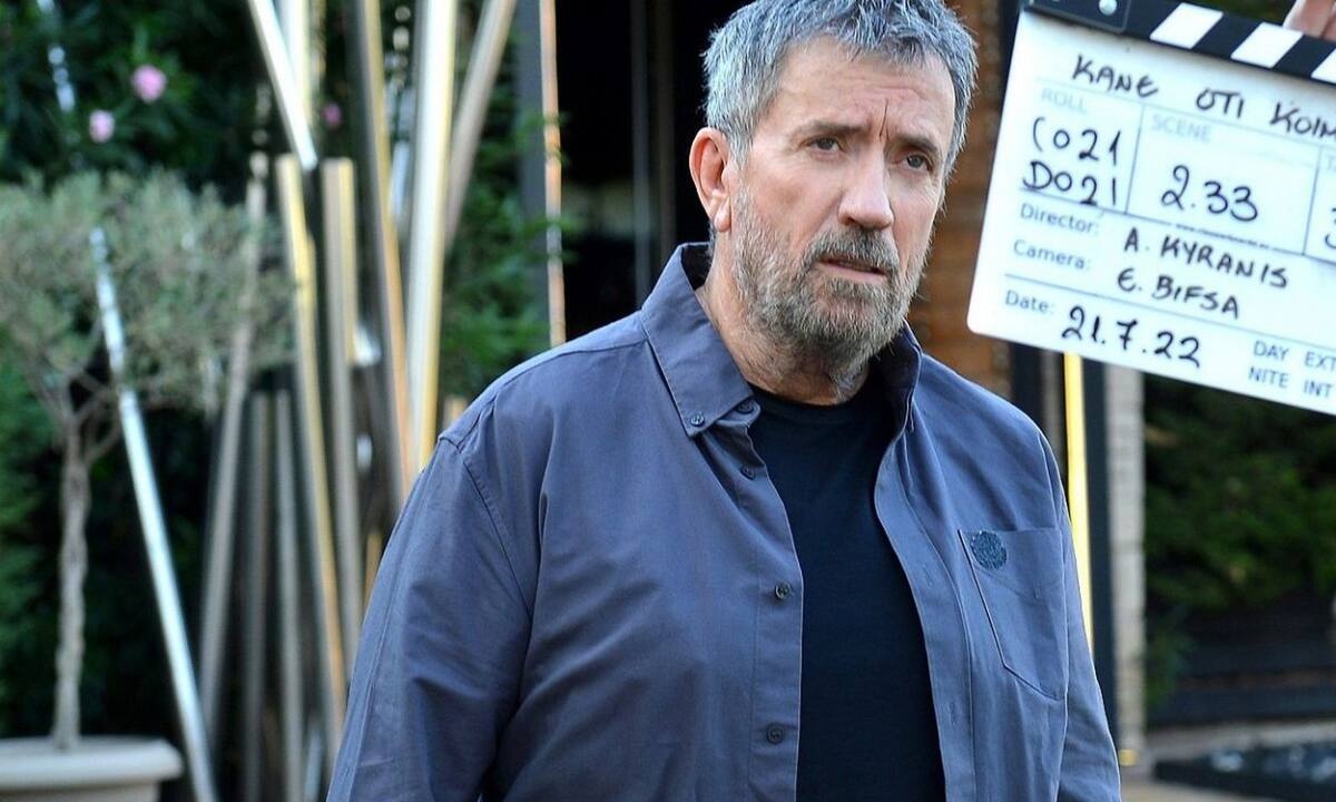 Γιατί ο Σπύρος Παπαδόπουλος έγινε Νο1 trend στο Twitter για το «Κάνε ότι κοιμάσαι»