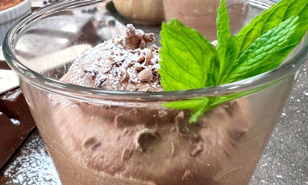 «Μία μους σοκολάτα με 5 υλικά»; Ναι, παρακαλώ!