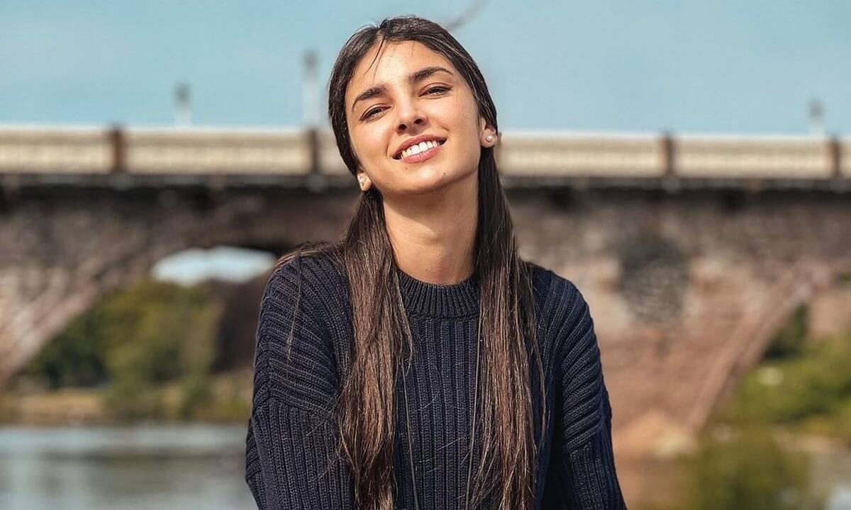 Ιφιγένεια Τζόλα: «Είμαι πολύ ευτυχισμένη στη "Γη της Ελιάς". Η συνεργασία αυτή είναι σαν δώρο»