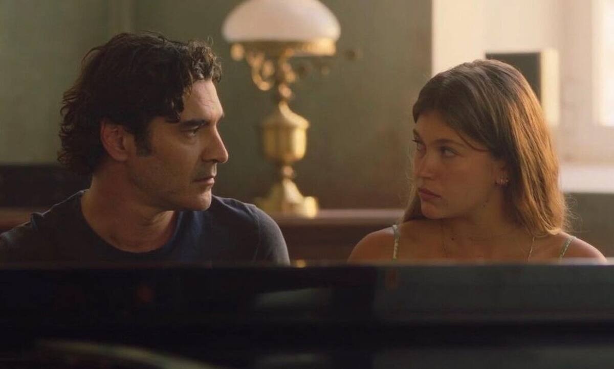 Ανδριολάτου: Η επική απάντηση της για τις ερωτικές σκηνές με τον Παπακαλιάτη στο Maestro