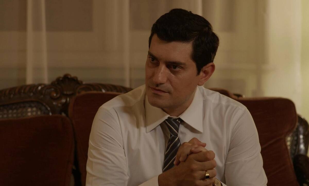 Ο Παράδεισος των κυριών: Ο Ντίνος έρχεται σε σύγκρουση με τον Μάρκο