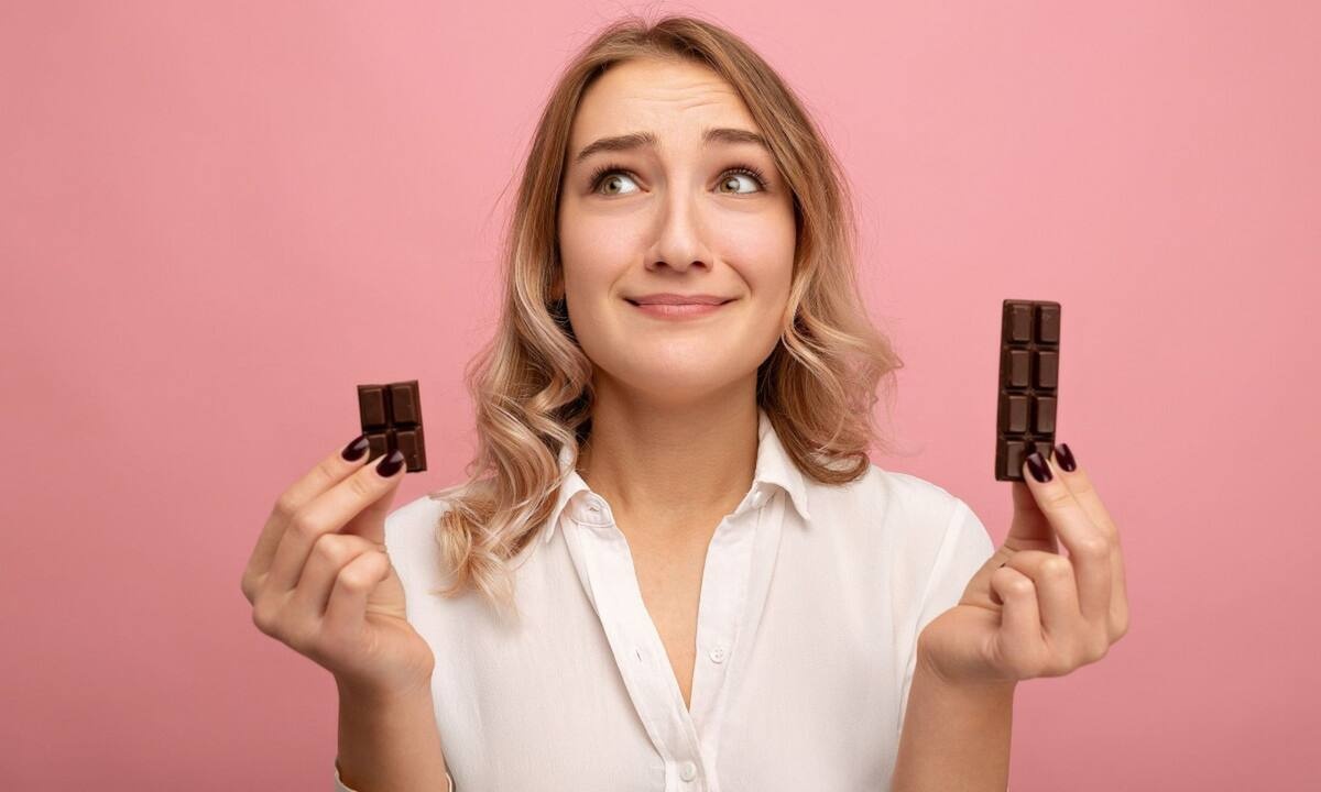Τα ευεργετικά οφέλη της σοκολάτας για τους πόνους περιόδου