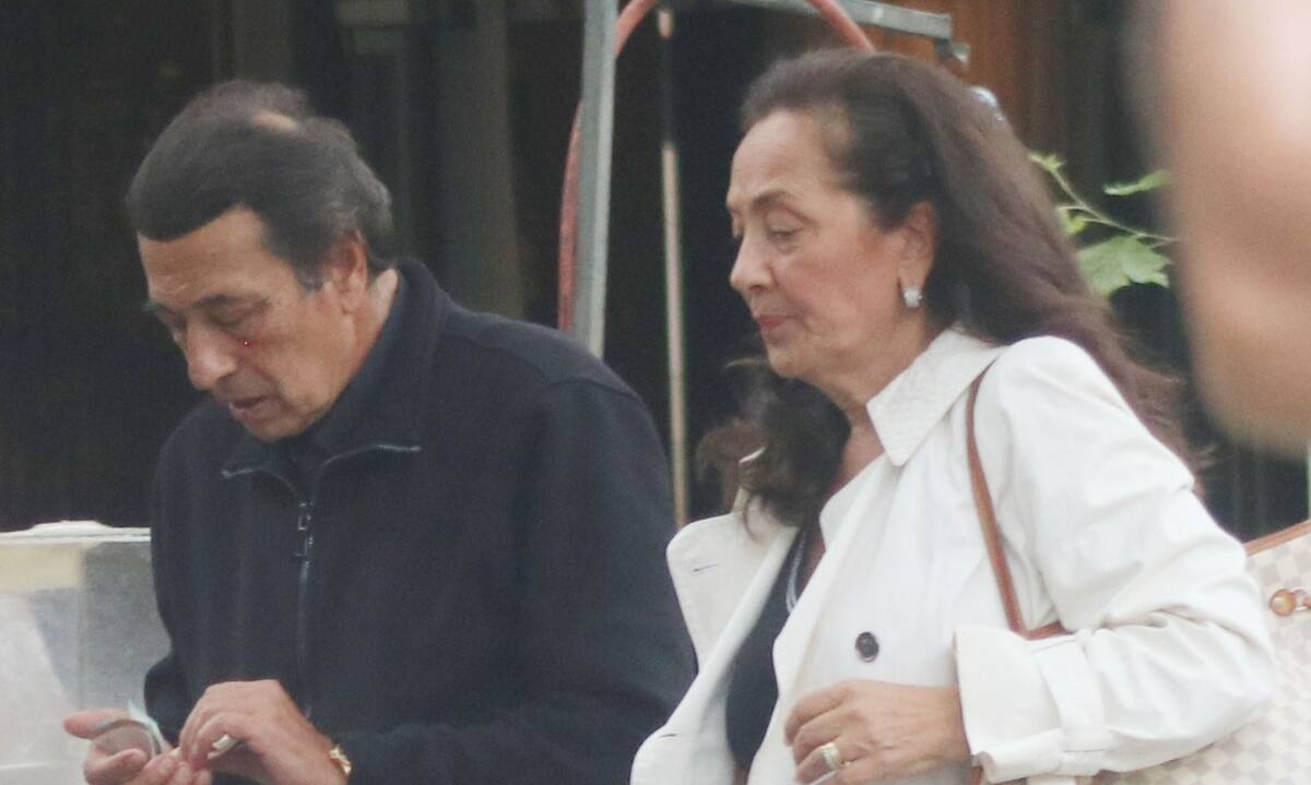 Αντύπας: Σπάνια δημόσια εμφάνιση του τραγουδιστή με τη σύζυγό του!