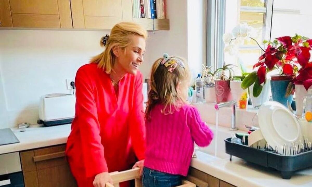 Τζένη Μπότση: Η κόρη της είναι μία γλυκιά μπαλαρίνα