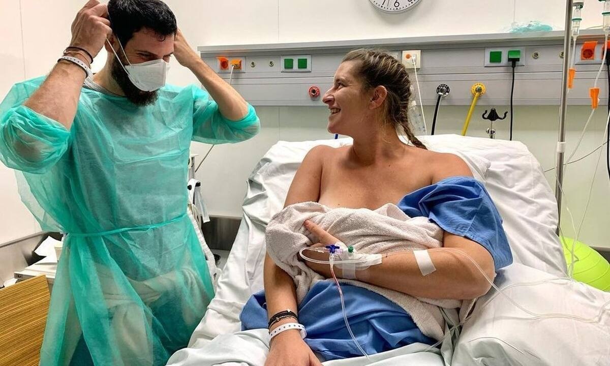 Βίβιαν Δράκου Πατριαρχέα: Μια ευτυχισμένη μαμά τριών κοριτσιών