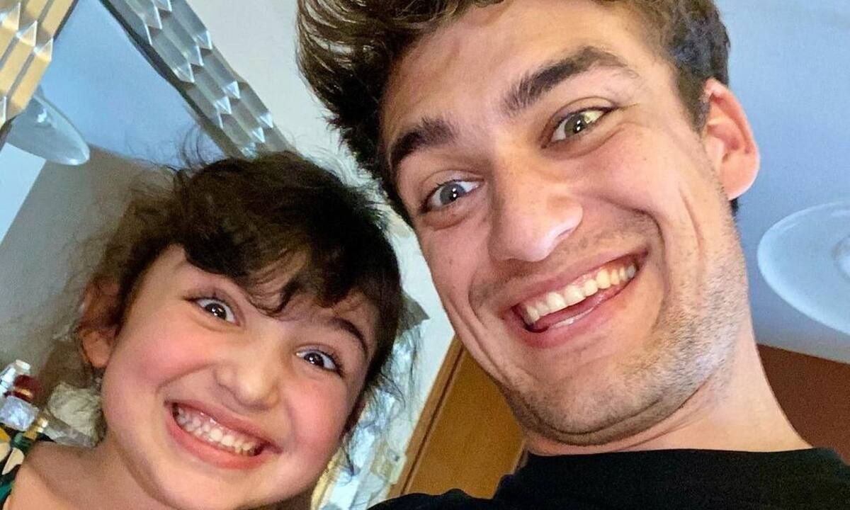 Μιχαήλ Κρητικός: O πιο γλυκός μεγάλος αδερφός