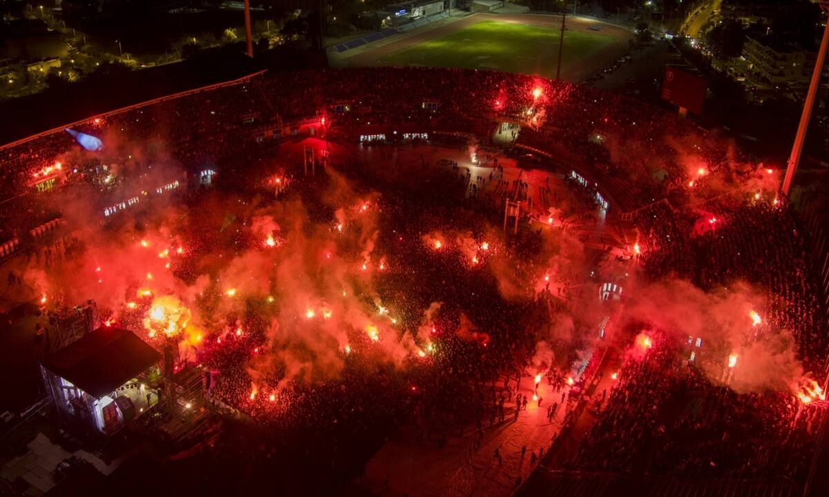 Το έκανε και πάλι: Ο ΛΕΞ έβαλε «φωτιά» και στη Θεσσαλονίκη (Vid)