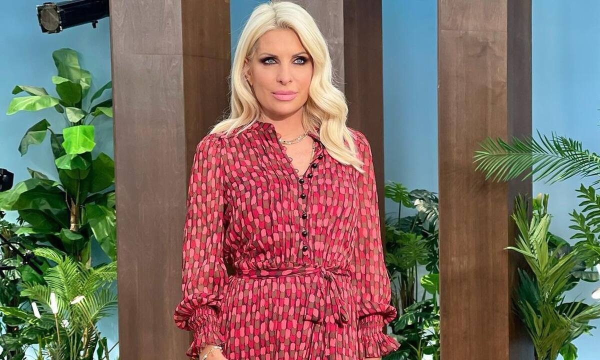 «Η Μενεγάκη δεν με έχει καλέσει ποτέ στην εκπομπή της, αλλά δεν είναι κάτι που το έχω επιθυμία»