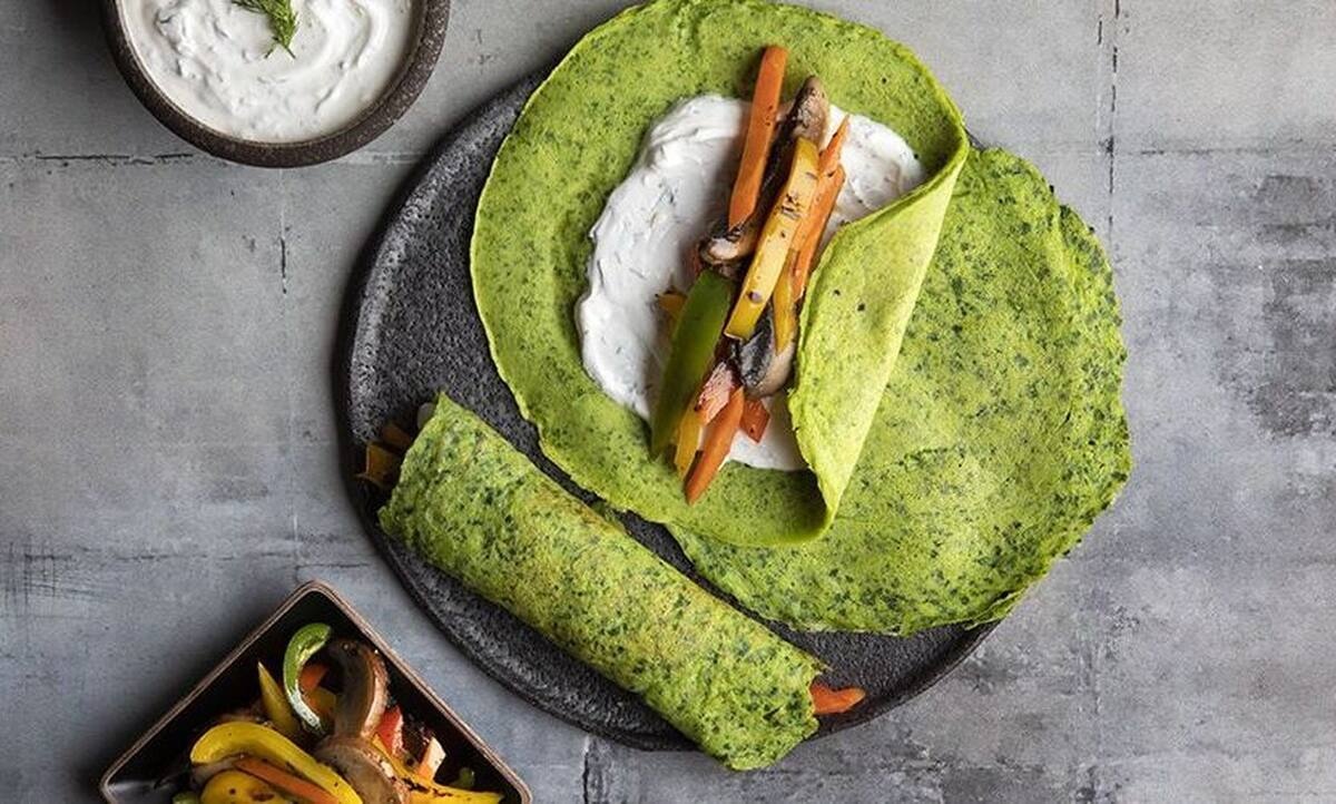 Κρέπες από σπανάκι με ψητά λαχανικά από τον Άκη Πετρετζίκη!