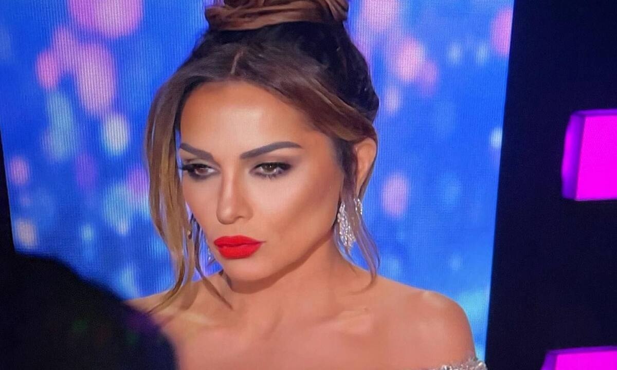 Η «Άντε γεια» εμφάνιση της Δέσποινας Βανδή στο J2US & τα glam looks