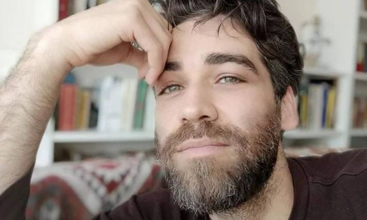 Ο Σταύρος από τον «Σασμό» σε νέα απίθανη φώτο με τον γιο του