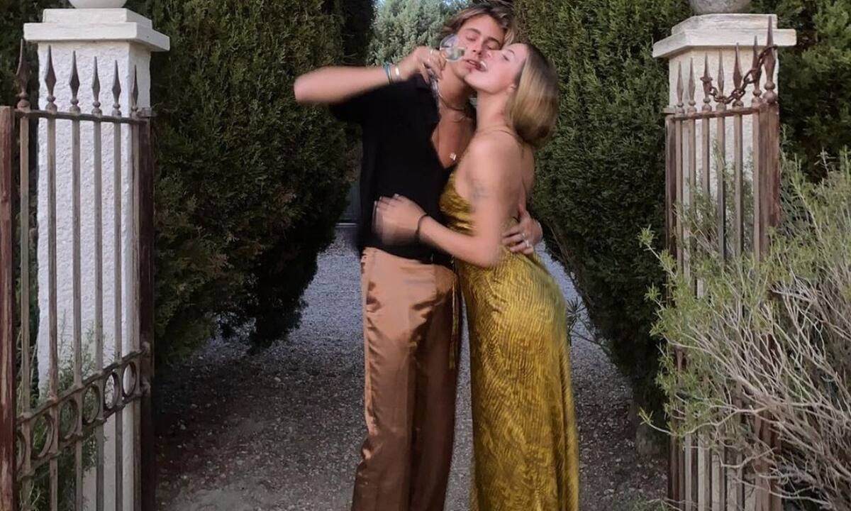 Η Δανάη Λιβιεράτου ποζάρει full in love με τον Pablo Miller στο Παρίσι