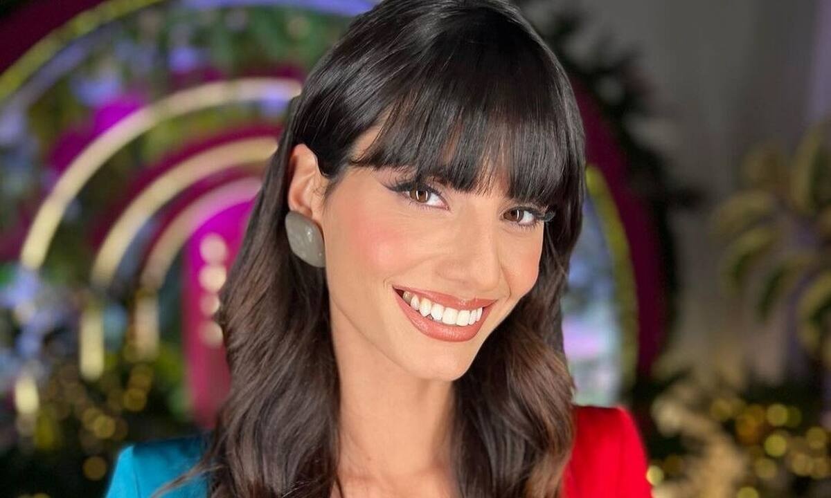 Παπαγεωργίου: Τηγάνισε topless αυγά και οι followers της έστειλαν «βροχή» μηνυμάτων και σχολίων!