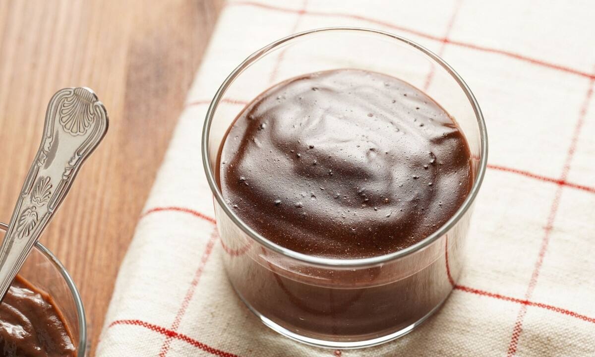 Κρέμα σοκολάτας με μπανάνα και κακάο ή αλλιώς σοκολατένιο φλαν