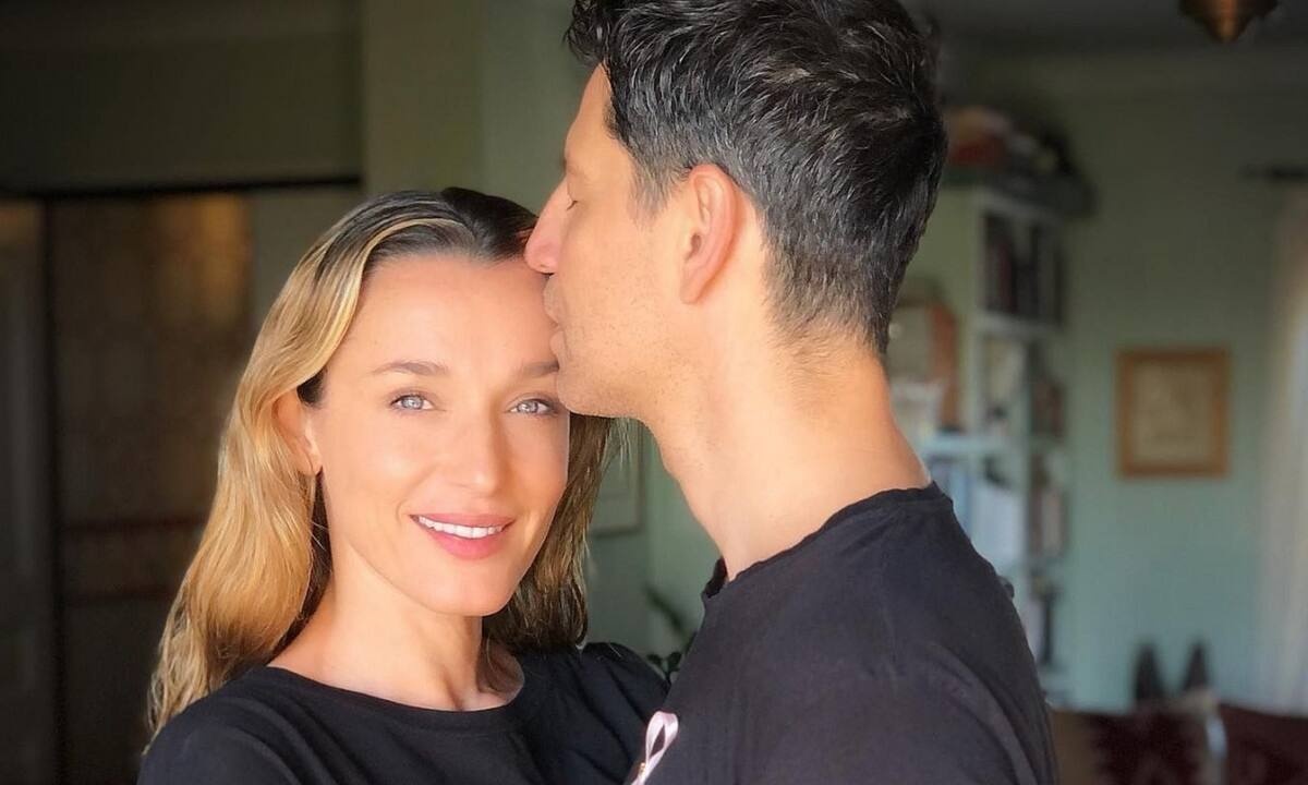 Μετά την Κάτια το Χάος: Ο Ρουβάς ανέβασε αμακιγιάριστη φωτό της